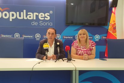 Benito Serrano, que se postula para encabezar también la Diputación, junto a María José Jiménez.