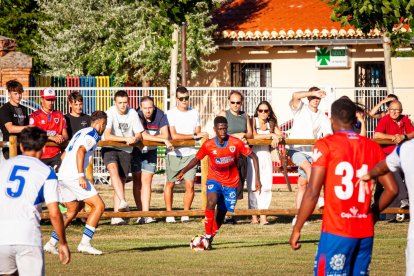 El CD Numancia empata en Quintana contra el Deportivo Aragón