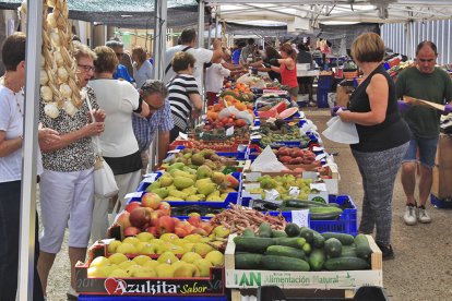 Productos de alimentación en el mercadillo.