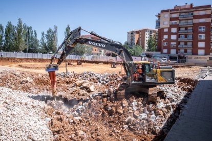 Obras en la parcela del Pico Frentes. GONZALO MONTESEGURO