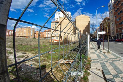 Parcela del circo, entre la avenida Valladolid y García Solier. - MARIO TEJEDOR