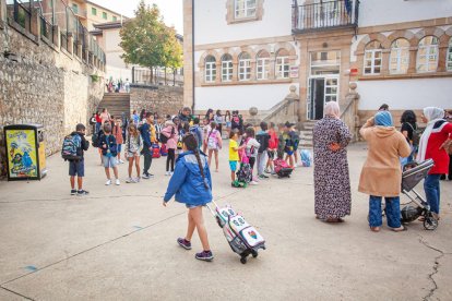 Los alumnos vuelven a las aulas