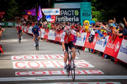 La 11ª etapa de La Vuelta culminó en la Laguna Negra