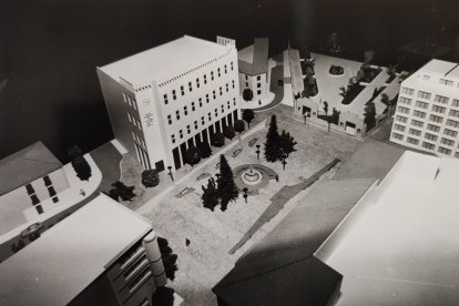 Maqueta con el proyecto de peatonalización de Mariano Granados presentada en septiembre de 1993.