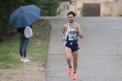 Joaquín Martínez Buberos no tuvo rival en la Carrera del Golmayo.