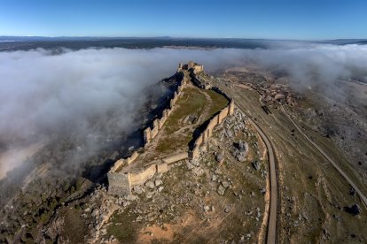 Vista aérea de la fortaleza califal de Gormaz, el mayor castillo de la Edad Media en Europa.