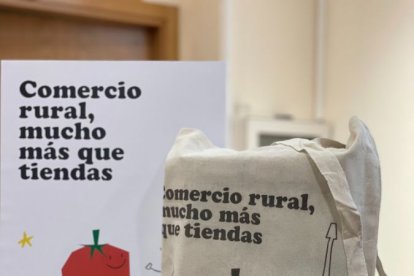 Material promocional de la campaña en favor del comercio rural.