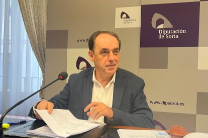 Benito Serrano da cuenta de los acuerdos adoptados en la Junta de Gobierno de la Diputación de Soria.