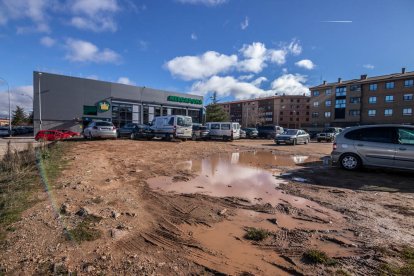 Parcela del ‘pump track’ en Santa Bárbara. GONZALO MONTESEGURO