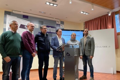 El equipo de Gobierno del PP presenta el presupuesto de la Diputación para 2024.