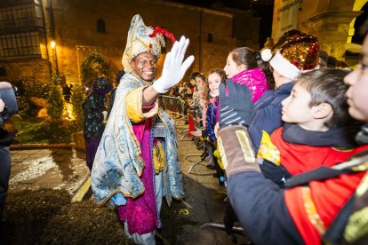 Entusiasmo en las carrozas y entre los espectadores