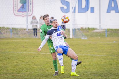 El Astorga se lleva tres goles de su visita a Almazán