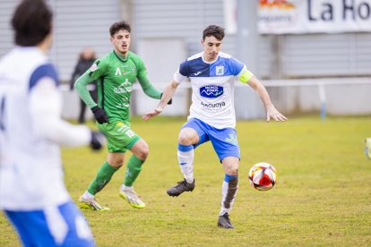 El Astorga se lleva tres goles de su visita a Almazán