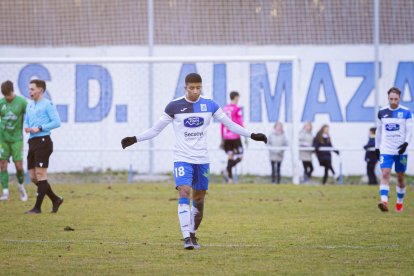 El Astorga se lleva tres goles de su visita a Almazán