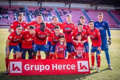 Alineación del Numancia el pasado domingo con tres de los fichajes.