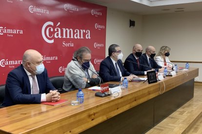 Firma del manifiesto por las ayudas al funcionamiento de las Cámaras de Soria, Cuenca y Teruel.