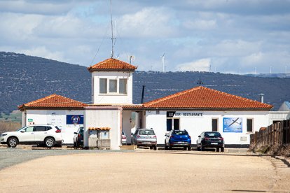 Edificio de servicios del aeródromo.