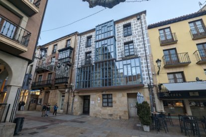 Edificio de los servicios sociales del Ayuntamiento. MARIO TEJEDOR