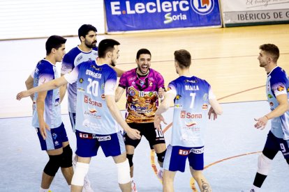 Los sorianos sacaron su mejor voley según avanzaban los sets