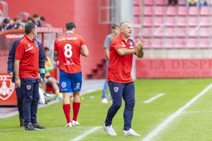 Javi Moreno apela al trabajo para llevar al Numancia a Primera Federación.