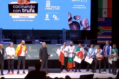 Los participantes en Cocinando con Trufa en la entrega de premios.