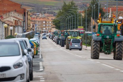 Tractores recorriendo El Burgo de Osma.