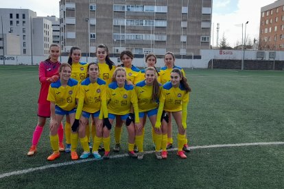 El C.D. San Esteban lidera la Liga Provincial femenina.