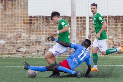 Una acción en uno de los partidos de Liga Provincial de esta temporada.