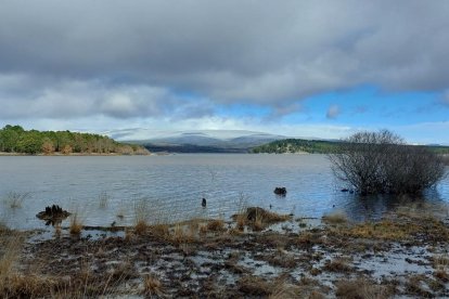 El pantano de la Cuerda del Pozo este domingo.