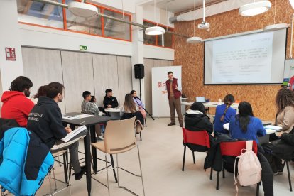 Presentación de proyectos en el espacio colaborativo de Soria.