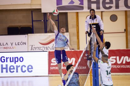 Grupo Herce visita a Unicaja este sábado en el último encuentro de fase regular