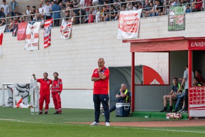 Javi Moreno durante el encuentro del sábado ante el Sanse