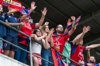Aficionados rojillos desplazados el pasado sábado a San Sebastián de los Reyes.