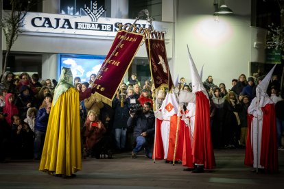 La procesión del Encuentro de Soria con la Cofradía de la Oración en el Huerto y la de la Flagelación.