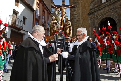 Viernes Santo en Ágreda.





FOTÓGRAFO: MARIO TEJEDOR HERNÁNDEZ 14/04/2017[[[FOTOGRAFOS]]]