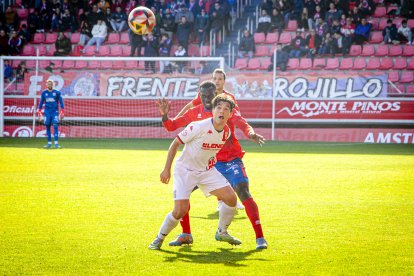 Morcillo en el encuentro de la primera vuelta en Los Pajaritos ante el Numancia.