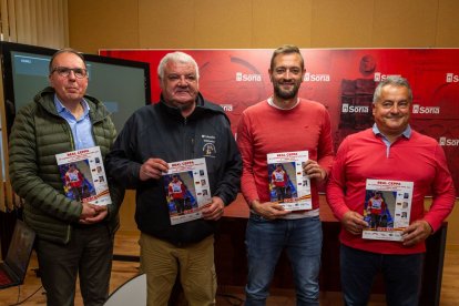 Un momento de la presentación del Campeonato Nacional de Trabajo y Rastreo que organiza en Soria el Real Club Español de Perro de Pastor Alemán.