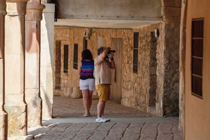 Turistas en Medinaceli.