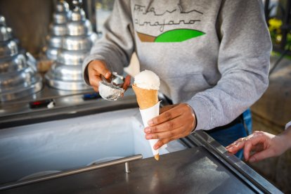 Soria disfruta de sus primeros helados del año al aire libre.