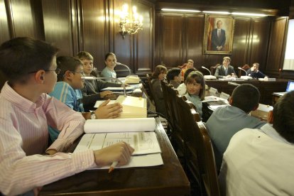 Pleno del Ayuntamiento para debatir los presupuestos infantiles.