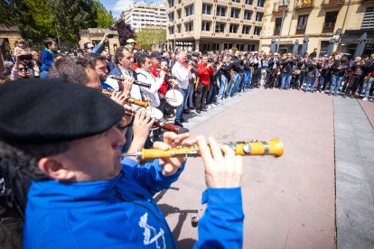 Las dulzainas ponen la banda sonora a Soria en la previa del Catapán.