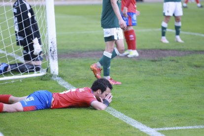 El Numancia disputará la promoción de ascenso tras perder en su último compromiso liguero ante el Cacereño.