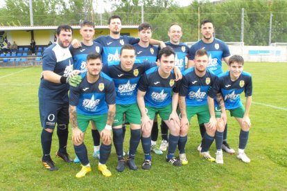 Once del C.D. Langa que el pasado domingo ganaba en el Luis del Sol de Arcos.