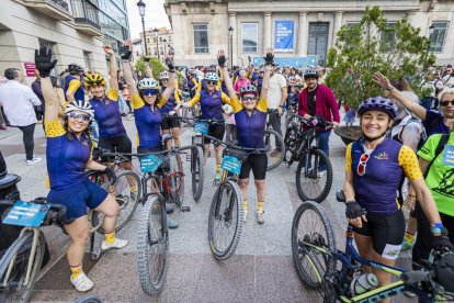 Las ciclistas recibieron una gran acogida a su llegada