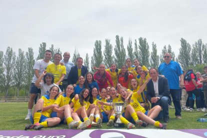 El San Esteban hace doblete al proclamarse campeón de la Copa Diputación.