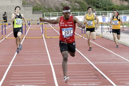 David José Pineda durante una competición con el Numantino.