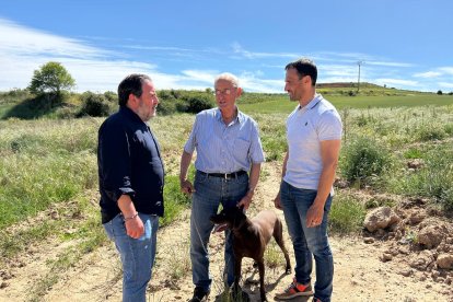 El senador del PP, José Manuel Hernando, a la izquierda. HDS