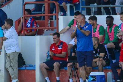 Javi Moreno durante el encuentro de este domingo en Yecla.