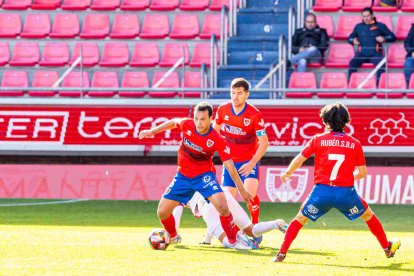 De Frutos y Bonilla renovaban con el Numancia por una temporada en el mes de febrero.