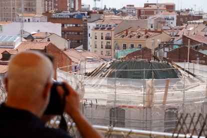 Se desploma la cúpula de la Iglesia de la Vera Cruz en Valladolid sin que haya que lamentar daños personales.